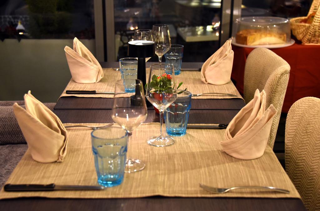 Hotel Du Raisin Lausanne Eksteriør billede